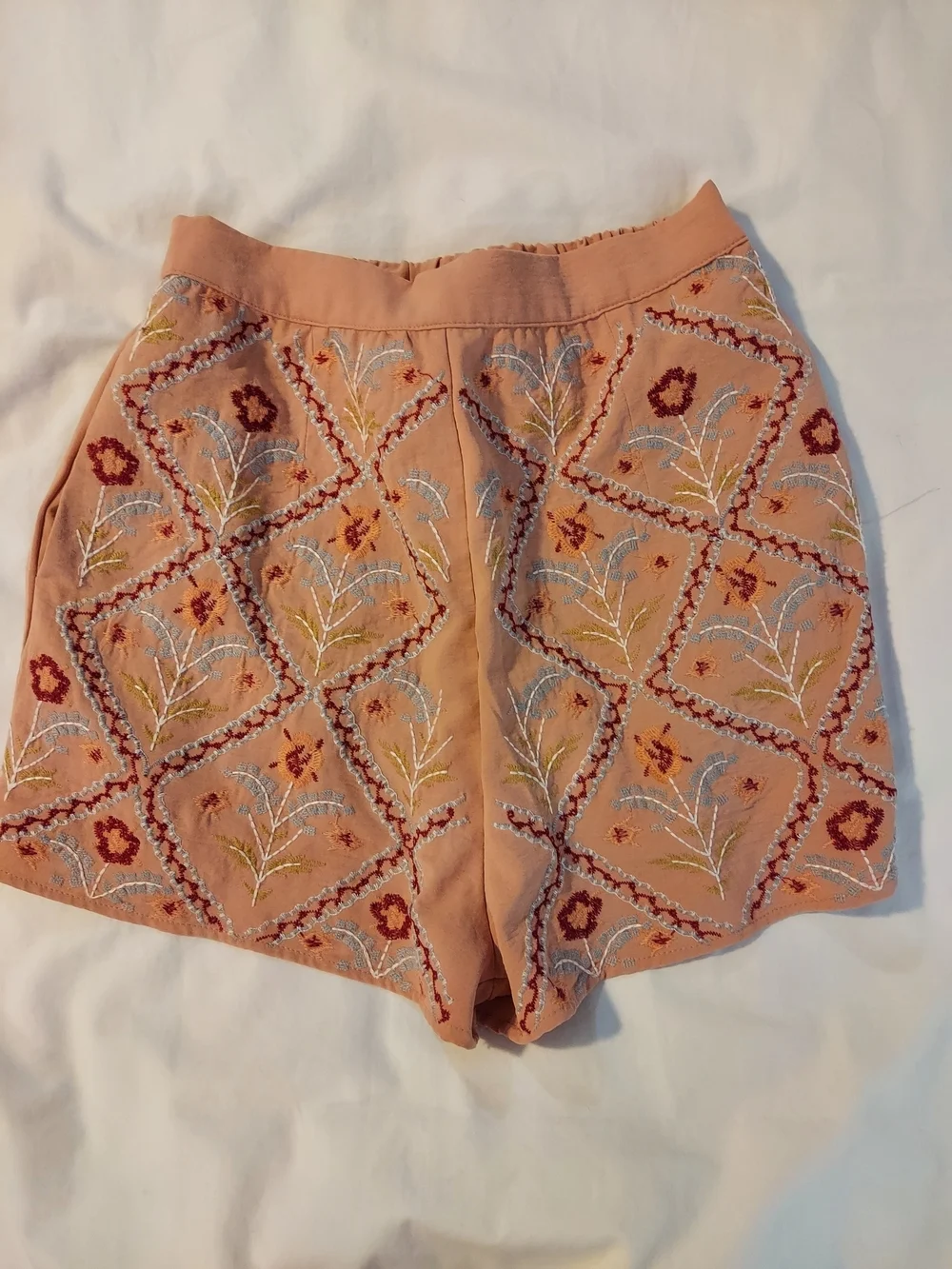 Entro Dusty Rose Boho Embroidered High-Waist Women's Shorts